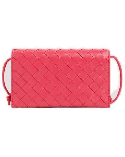 Bottega Veneta Intrecciato Strapped Wallet - Pink