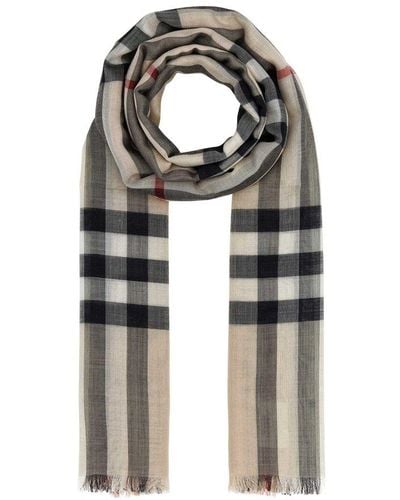 Burberry Giant Check Frayed-edge Scarf - Gray