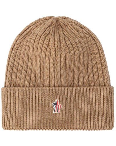 3 MONCLER GRENOBLE Logo-patch Knitted Beanie - Natural
