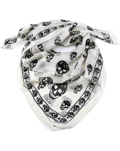 Alexander McQueen Skull Printed Scarf - Metallic