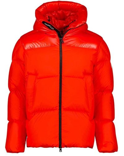 Moncler Damavand Logo Patch Hooded Quilted Jacket - Red