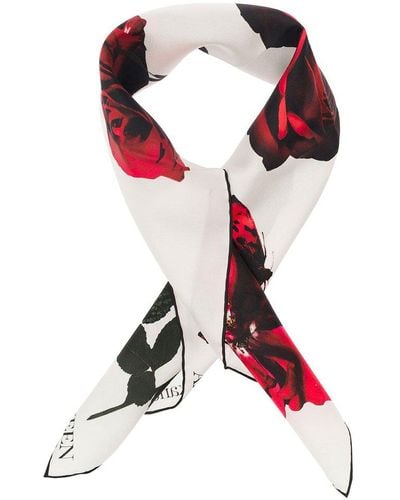 Alexander McQueen Allover Rose Printed Scarf - Red