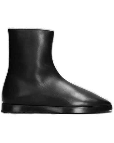 Fear Of God Round Toe Ankle Boots - Black