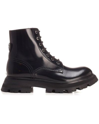 Alexander McQueen Shiny Wander Ankle Boot - Black