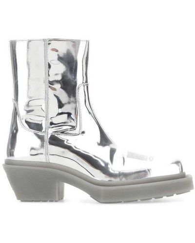 VTMNTS Logo Embossed Shiny Ankle Boots - White