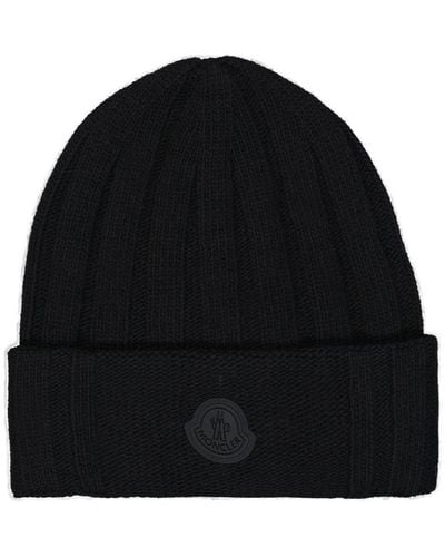 Moncler Logo Patch Knitted Beanie - Black