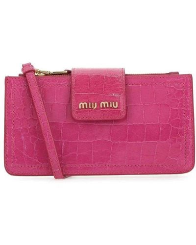 Miu Miu Logo Plaque Embossed Zipped Clutch Bag - Pink