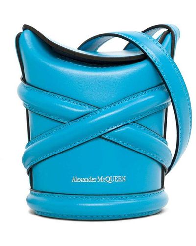 Alexander McQueen Logo Embossed The Mini Curve Bucket Bag - Blue