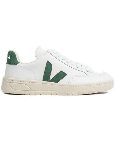 Veja V-10 Low-top Trainers - White