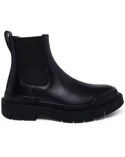 Ferragamo Black Calfskin Nantes Ankle Boots