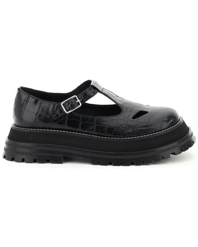 Burberry Aldwych T-bar Scool Shoes In Embossed Leather - Black