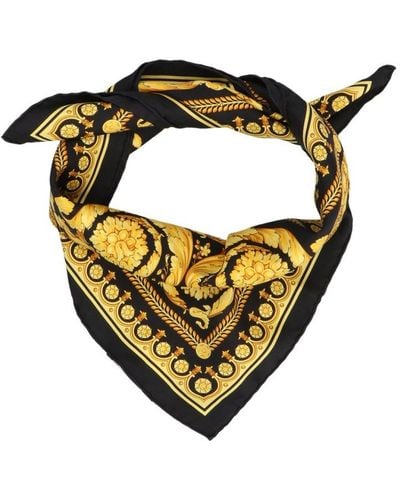 Versace Scarves and mufflers for Women | Online Sale up to 53% off | Lyst  Canada