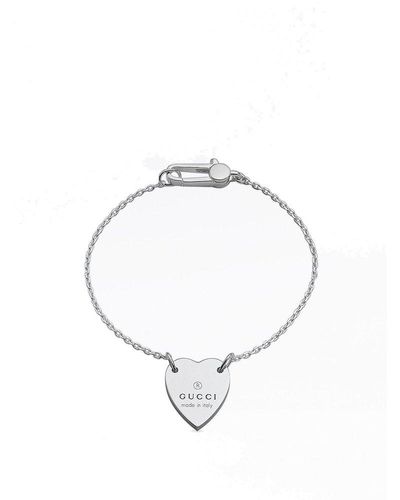 Gucci Logo Engraved Heart Charm Bracelet - Metallic