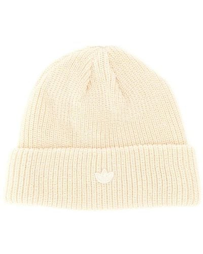 adidas Originals Logo Embroidered Knitted Beanie - Natural