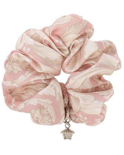 Versace Barocco Printed Gathered Scrunchie - Pink