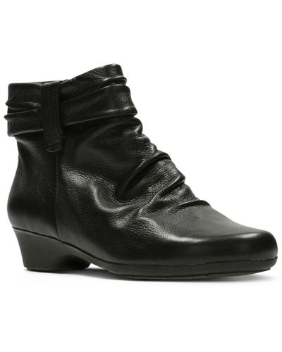Clarks Matron Ella Extra Wide Fit Ankle Boots - Black