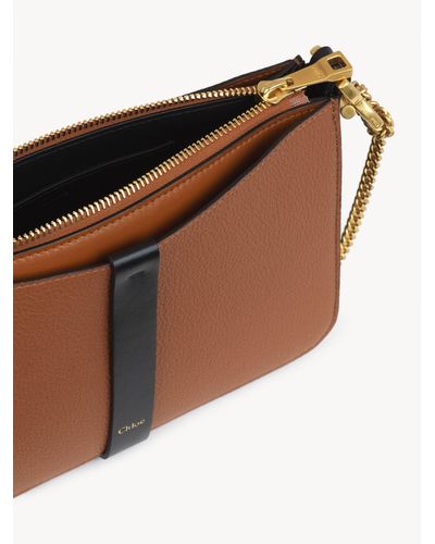Chloé Marcie Pouch On Chain In Grained Leather - Brown