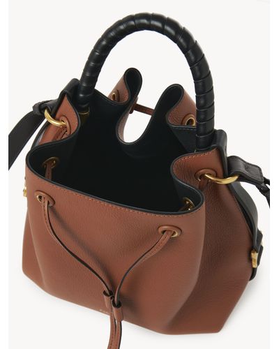 Chloé Marcie Bucket Bag In Grained Leather - Black