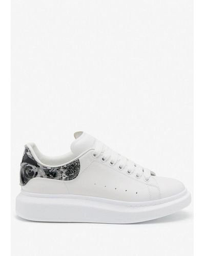 Alexander McQueen Oversize Sole Printed Back Trainers - White