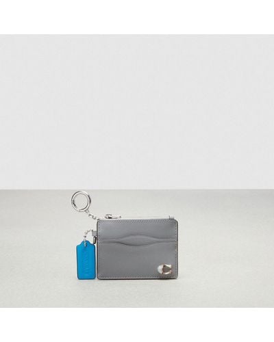 COACH Wavy Zip Card Case With Key Ring In Smooth Topia Leather - Grey