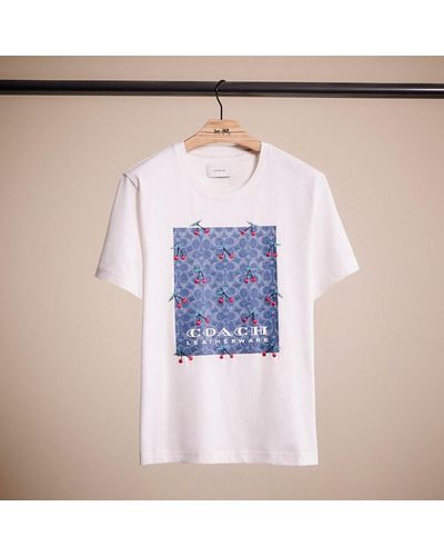 COACH Restored Signature Cherry T Shirt In Organic Cotton - Blue