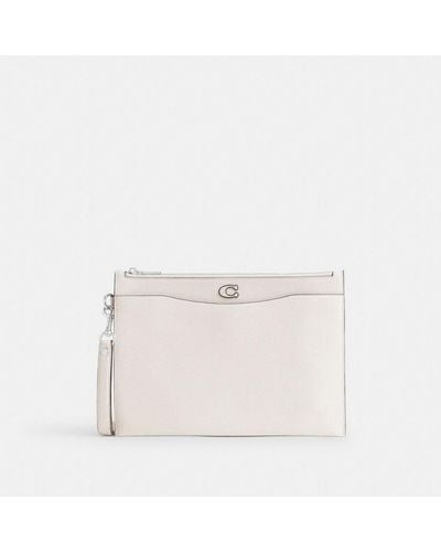 COACH Pouch Wristlet In Crossgrain Leather With Signature Canvas Interior - Natural