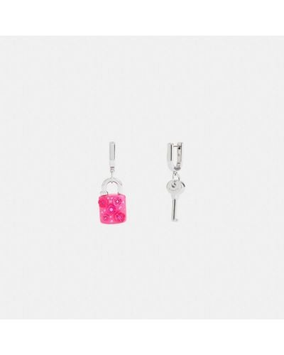 COACH Tea Rose Padlock And Key Mismatch Huggie Earrings - Pink