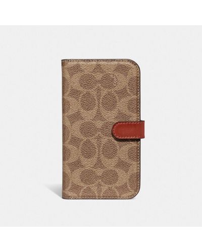 COACH Iphone 13 Pro Folio In Signature Canvas - Brown