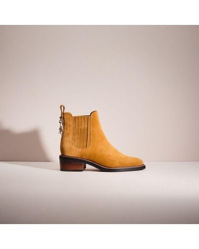 COACH Restored Bowery Chelsea Boot - Natural