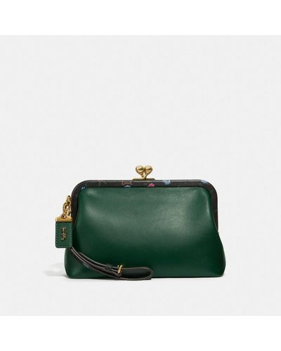 COACH Kisslock Clutch With Blocked Floral Print - Green