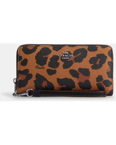 COACH Long Zip Around Wallet With Leopard Print And Signature Canvas Interior - Multicolor