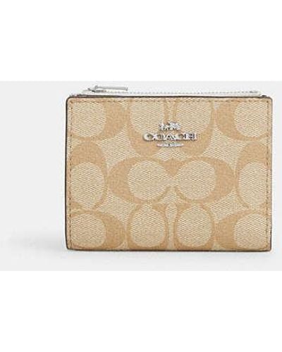 COACH Bifold Wallet In Signature Canvas - Natural