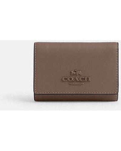 COACH Micro Wallet - Brown