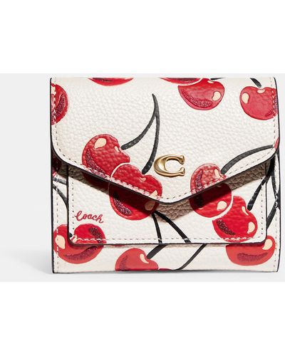 COACH Wyn Small Wallet With Cherry Print - Red