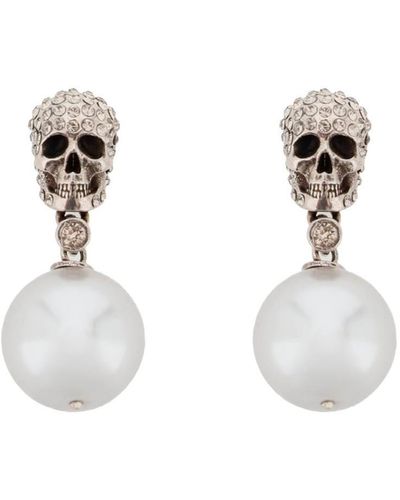 Alexander McQueen Pearl Skull Earrings With Crystal Pavé - Metallic