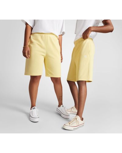 Converse Go-To Embroidered Star Chevron Standard Fit Fleece Short White - Gelb