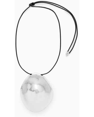 COS Oversized Organic-shaped Pendant Necklace - White