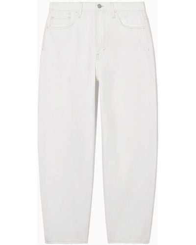 COS Arch Jeans - Schmal Zulaufend - Weiß