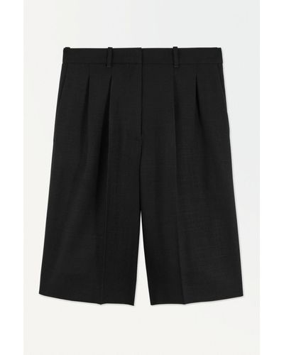 COS The Pleated Tailored Shorts - Black