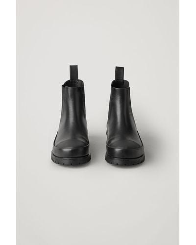 COS Chunky Sole Chelsea Boots - Black
