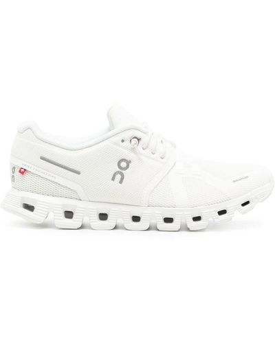 On Shoes Cloud 5 Trainers White In Polyester