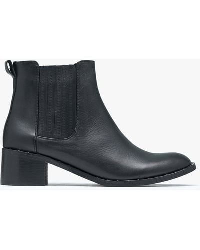 Daniel Baver Black Leather Chelsea Boots