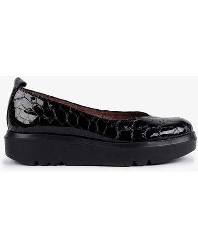 Wonders Moros Black Patent Leather Moc Croc Loafers