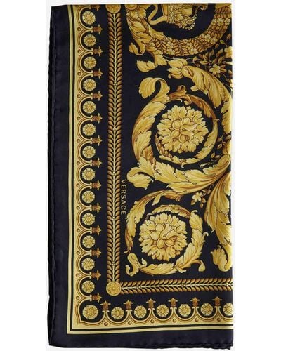 Boutique VERSACE Square silk scarf printed coffee brown and golden yellow  Retail price 385€ Size 90 x 90