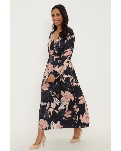 Wallis deals women's clothing