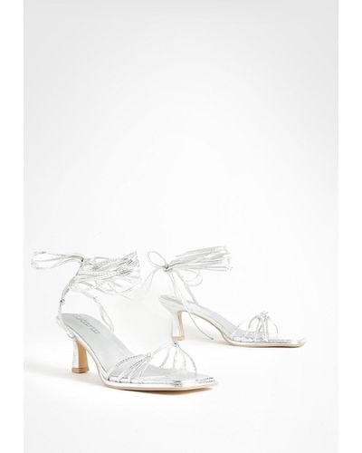 Boohoo Mini Knot Detail Low Wrap Up Sandals - White