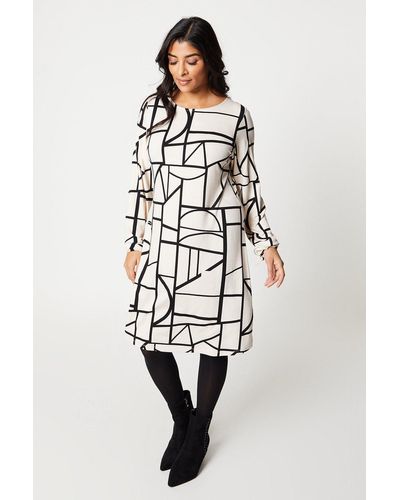 Black and white store shift dresses uk