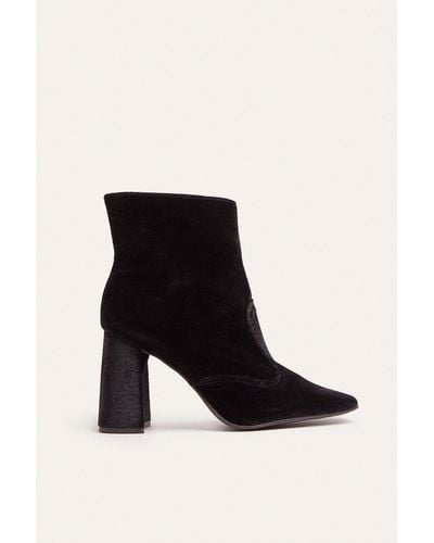 Oasis Heeled Square Toe Ankle Boot - Black