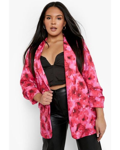 Boohoo Plus Floral Ruched Sleeve Blazer - Red
