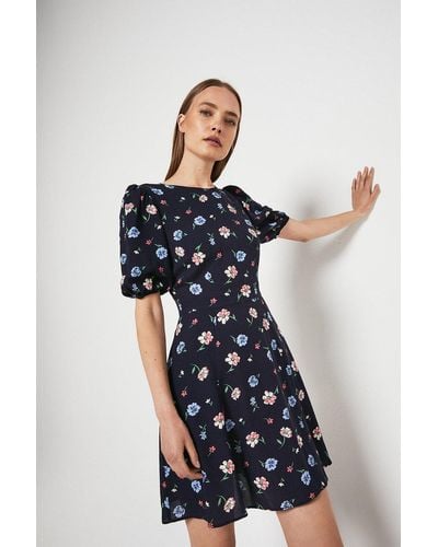 Warehouse Flippy Mini Dress With Short Sleeve In Floral - Blue